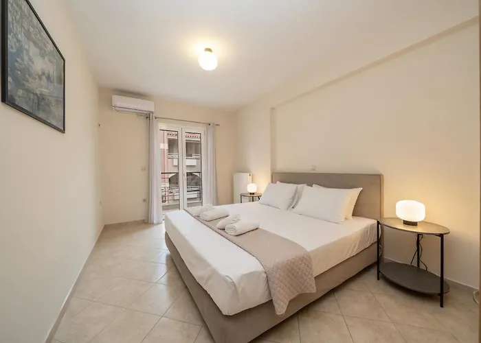 Vibes 7 * Argostoli (Kefalonia)